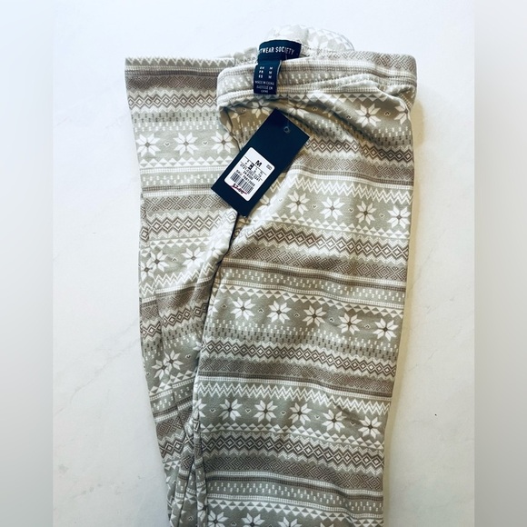 NEW Plush Soft Legging Set of Two | Beige Plaid and Fair Isle Pattern NWT - Picture 6 of 7